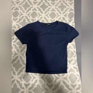 Women’s Short sleeve crop top, size small, color navy, brand: Fashion Nova.